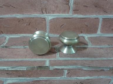 Brass Handle code N.053AB size wide 32 mm.high 25 mm.