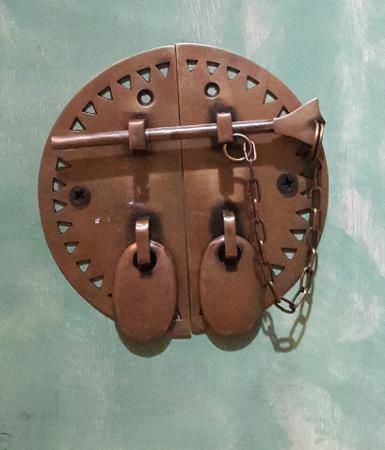 Brass Door Lock Item code Q.024 size wide 117 mm