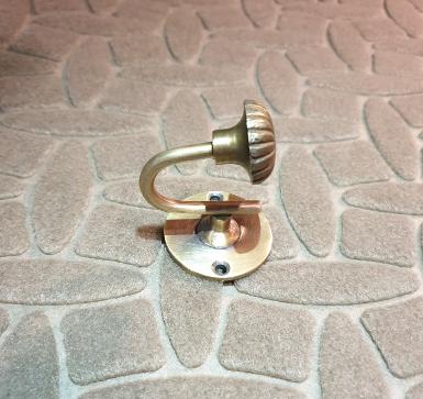 Curtain rope brass Item Code UMR145 size plate 38 mm.deep 50 mm.head 24 mm.