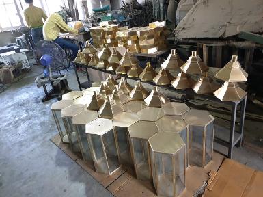 Brass lamp of Thailand.we make to order and make to design.well come to our factory