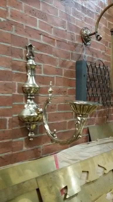 Brass Wall Lamp Item Code BWL18E size long 29 cm. wide 9 cm. deep 23 cm.